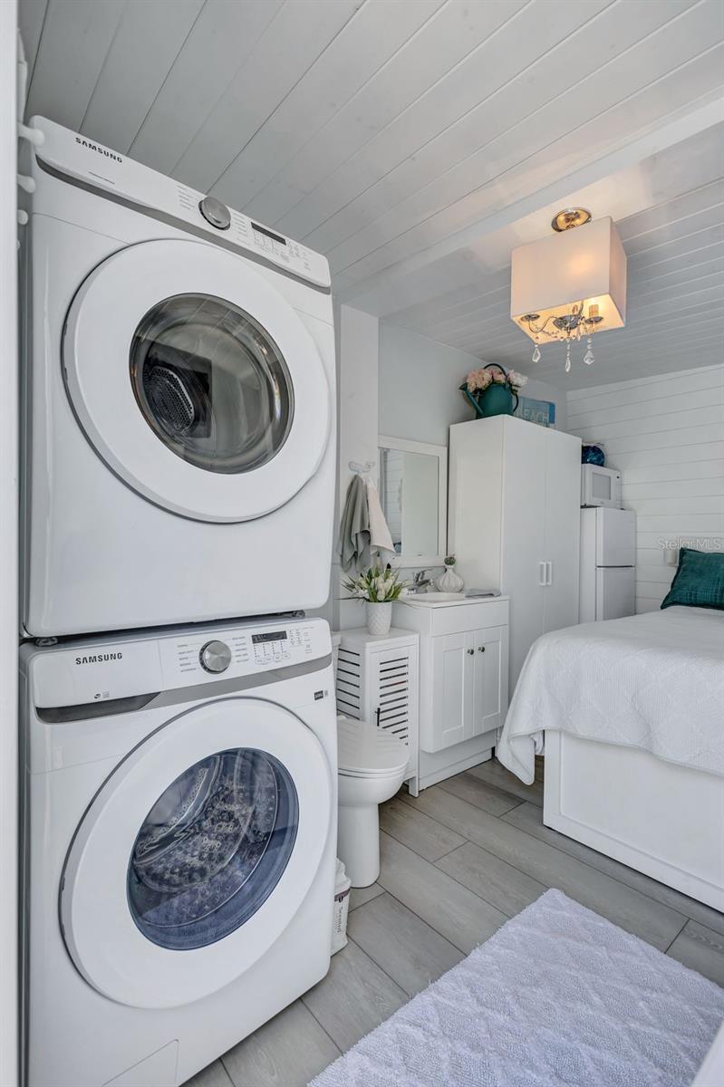 SARASOTA BEACH - Residential