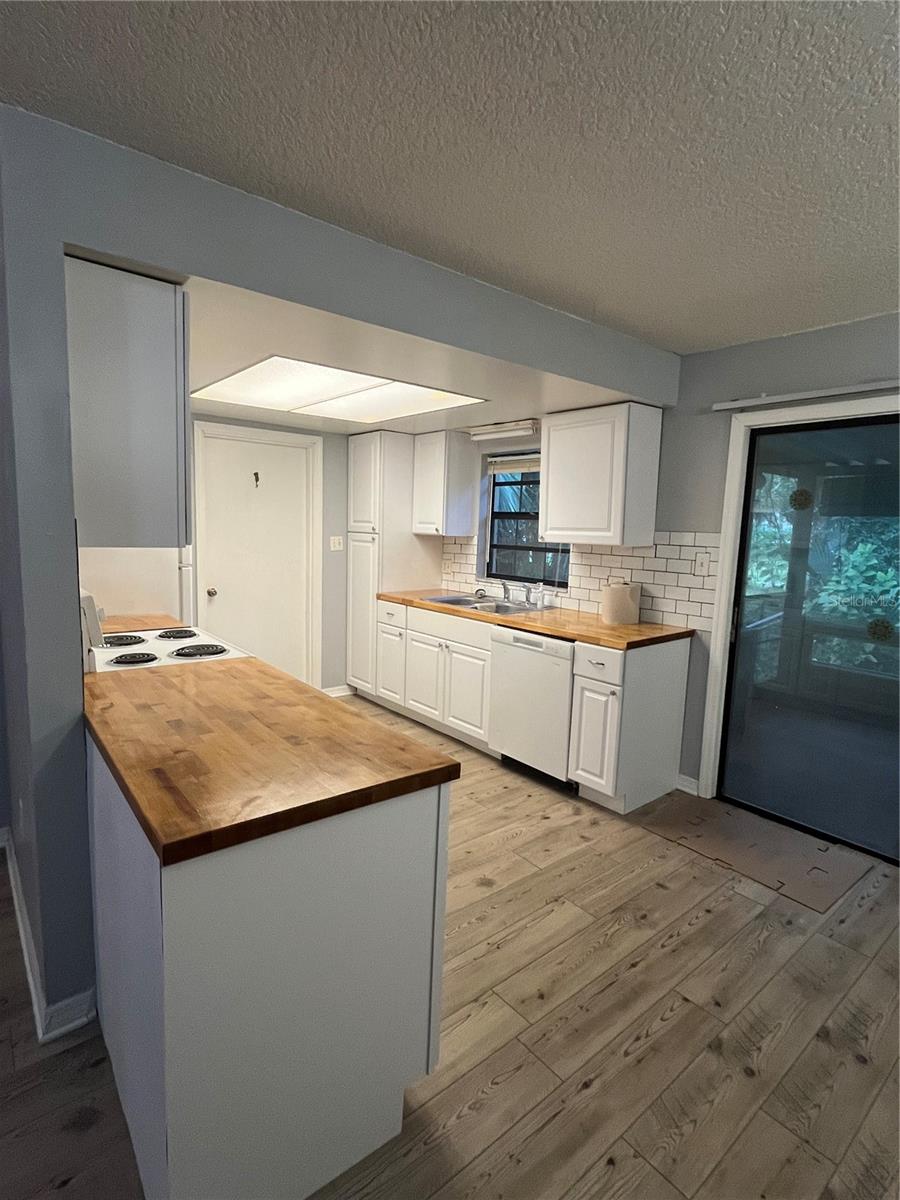 LAKE FRANKLIN PARK UN #3 REP - Residential Lease