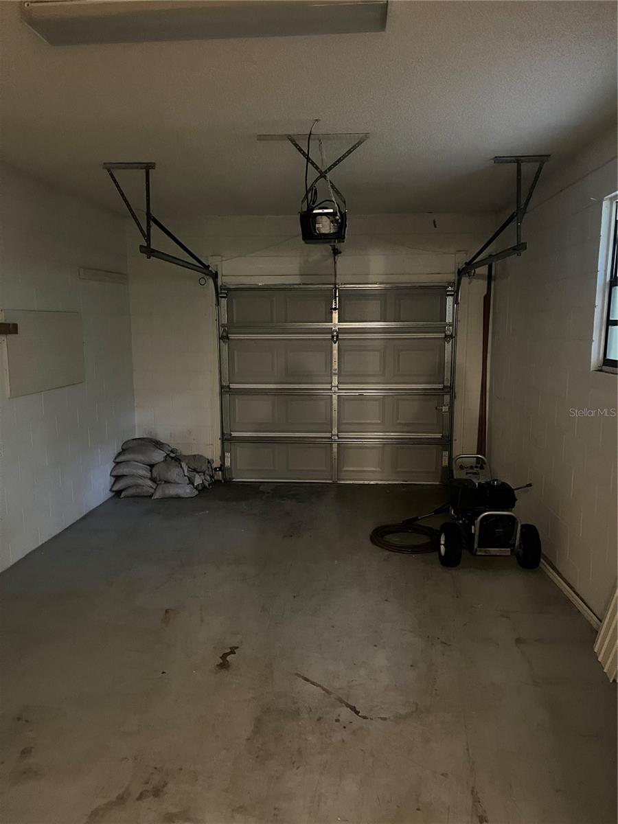 LAKE FRANKLIN PARK UN #3 REP - Residential Lease