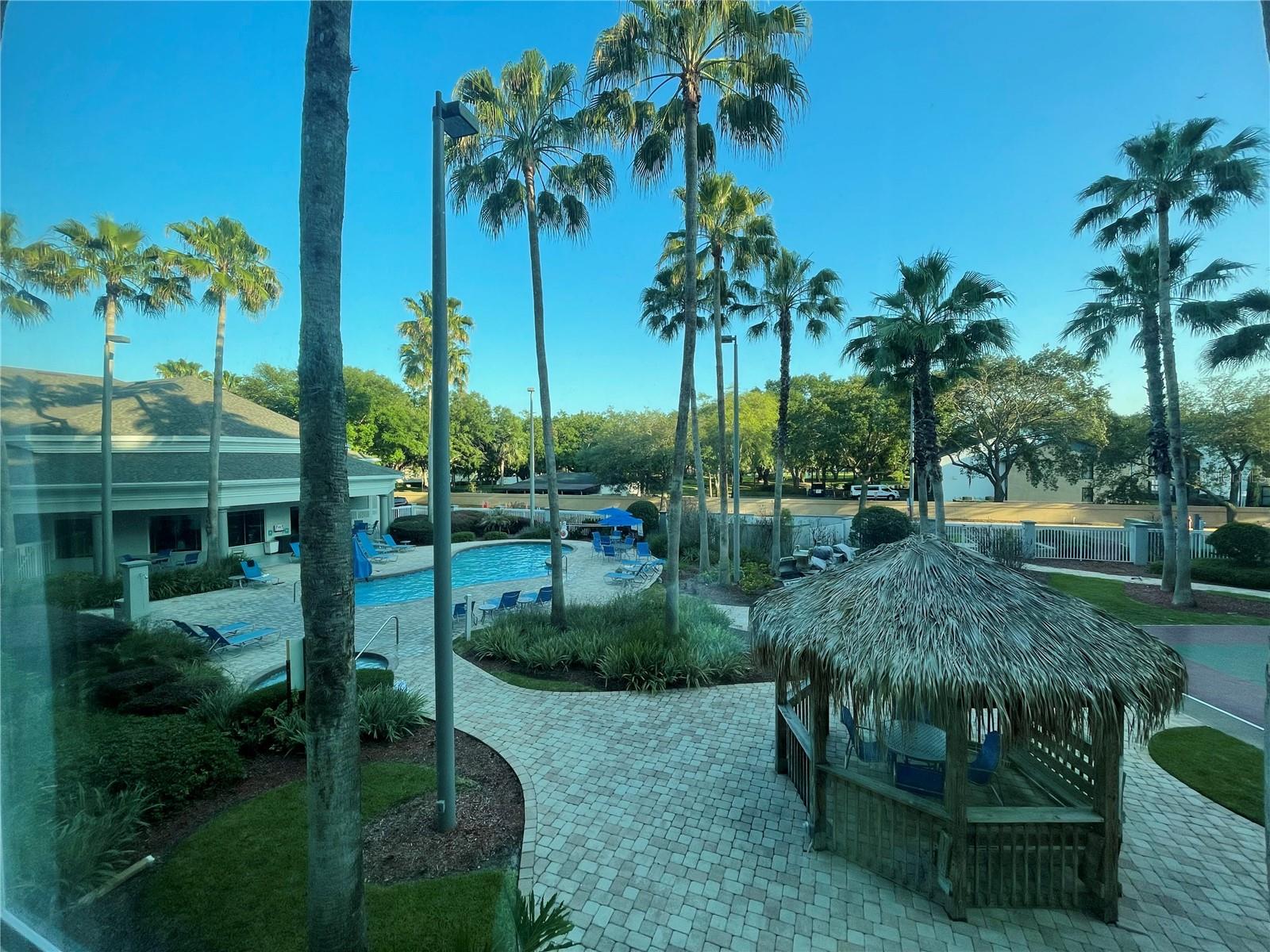 8303 RESIDENCE - Residential