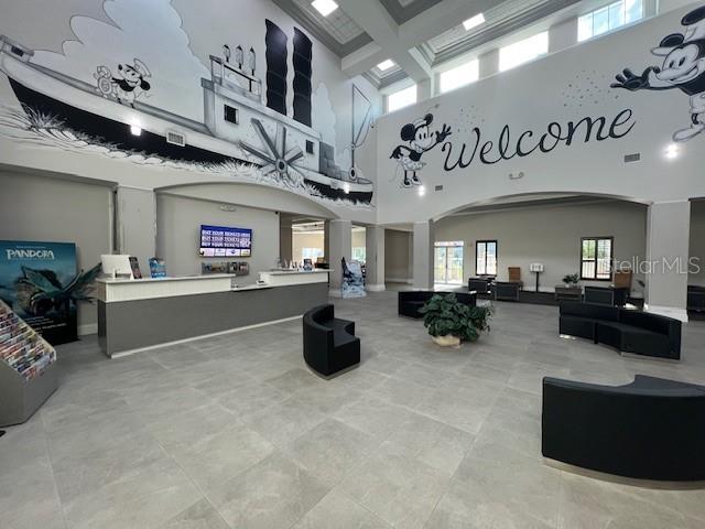 8303 RESIDENCE - Residential