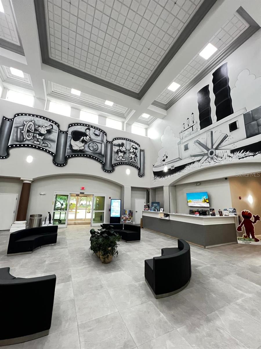 8303 RESIDENCE - Residential