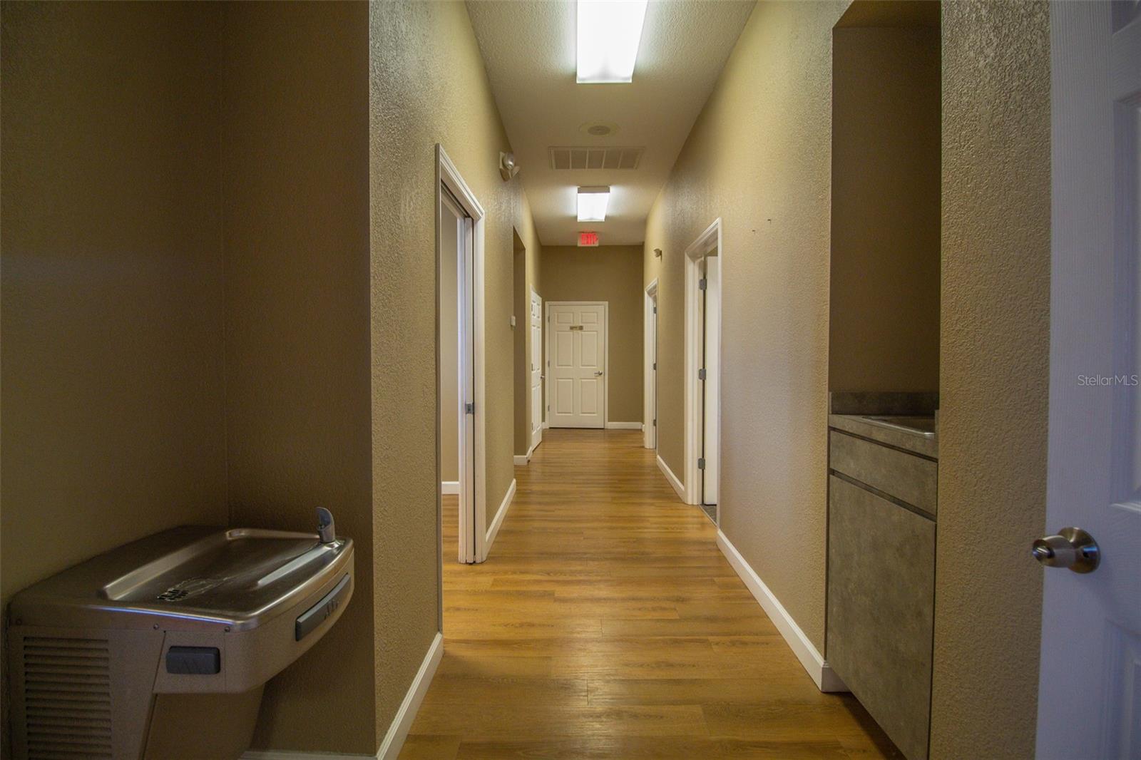 PROFESSIONAL CENTER 970 - Commercial Lease