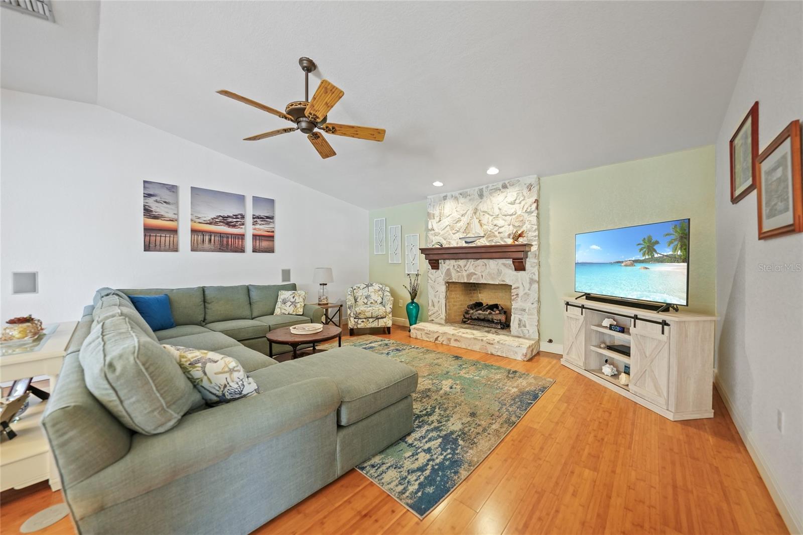 PUNTA GORDA ISLES SEC 12 - Residential