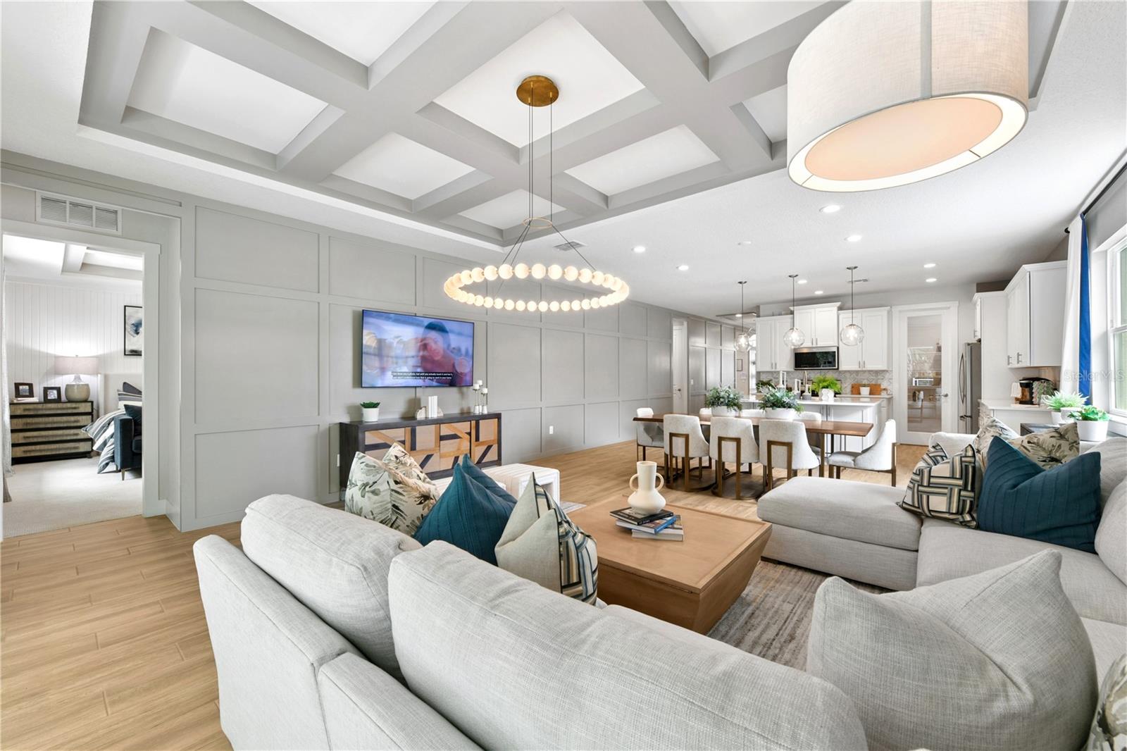 RIVERSIDE OAKS - Residential