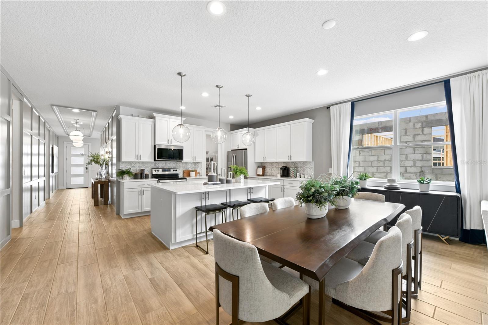 RIVERSIDE OAKS - Residential