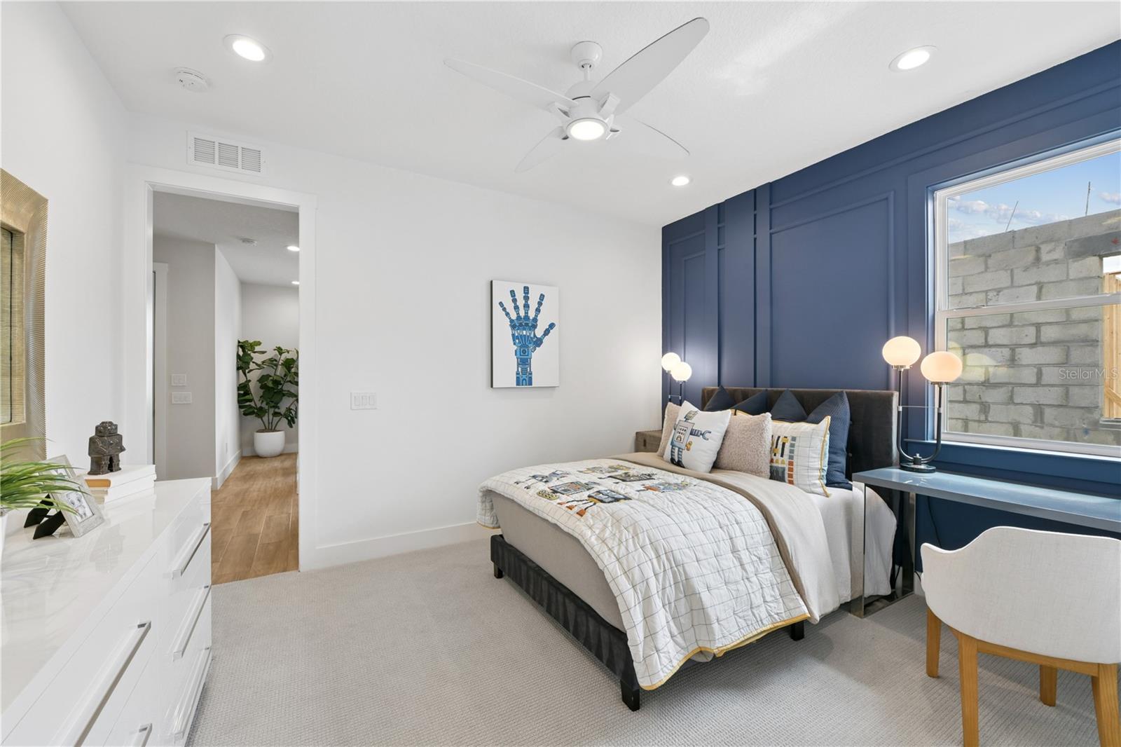 RIVERSIDE OAKS - Residential