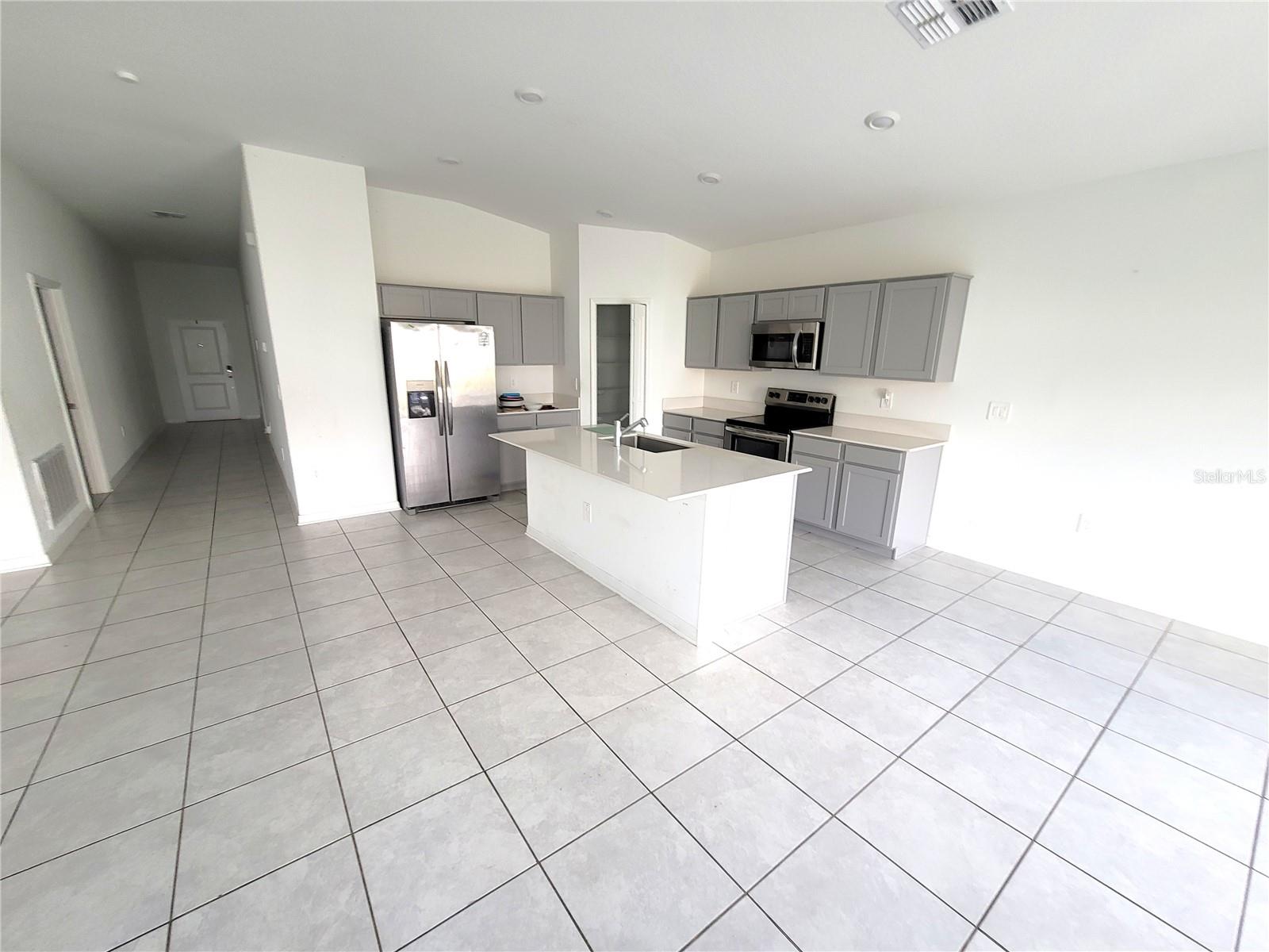 PEACE CRK RESERVE - Residential Lease