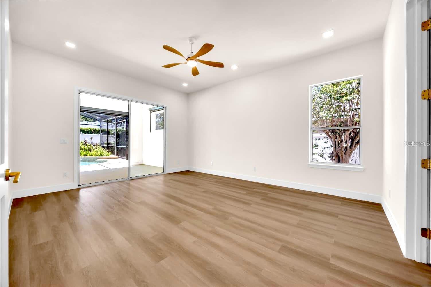 WINDSOR HILL - Residential