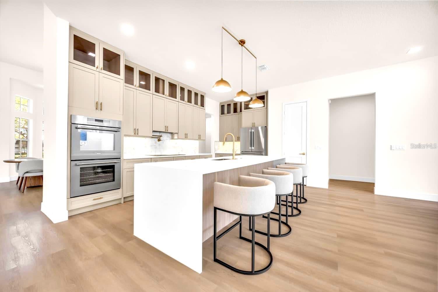 WINDSOR HILL - Residential