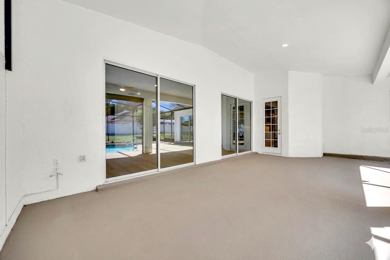 WINDSOR HILL - Residential