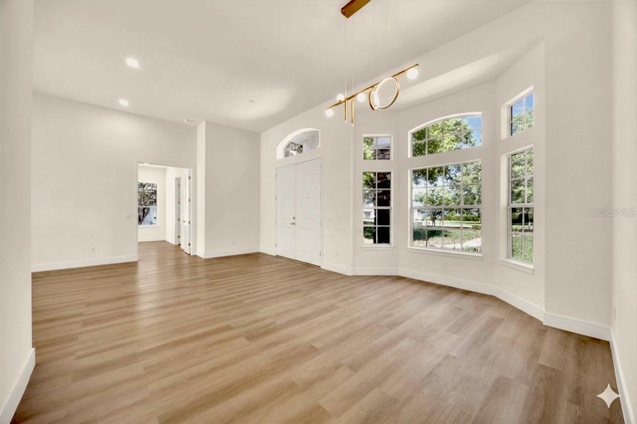 WINDSOR HILL - Residential