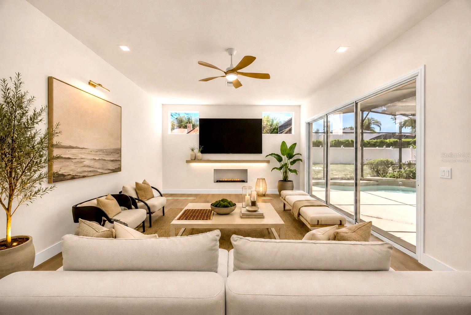 WINDSOR HILL - Residential