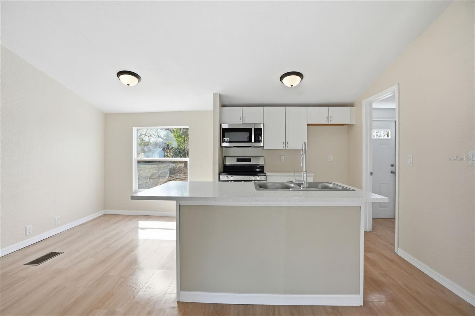 LEISURE ACRES UNIT 01 - Residential