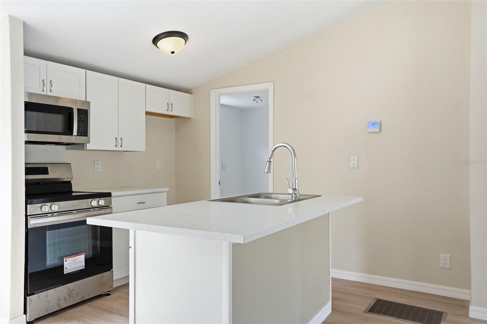 LEISURE ACRES UNIT 01 - Residential