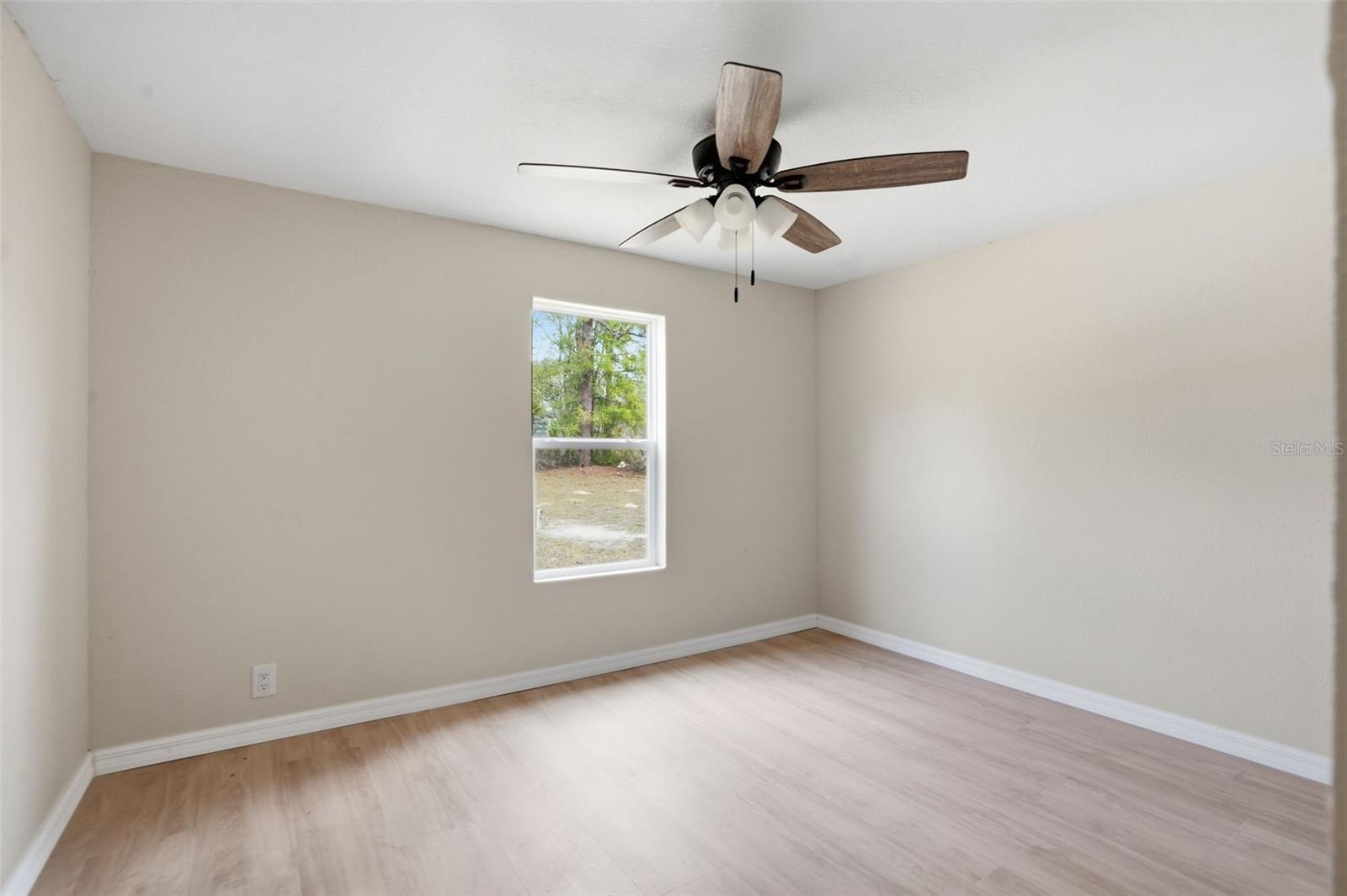 LEISURE ACRES UNIT 01 - Residential