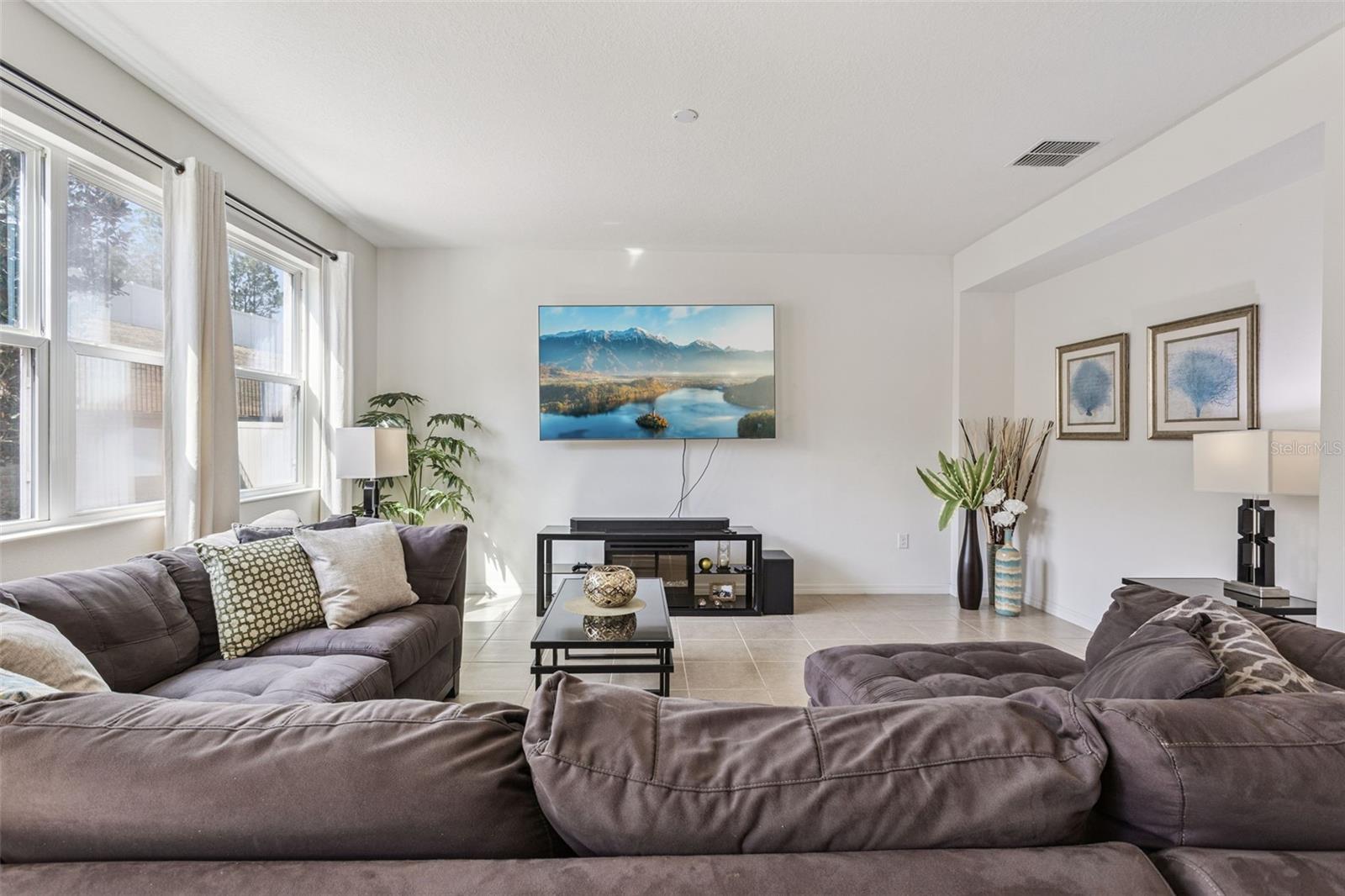 11437 WISHING WELL LANE