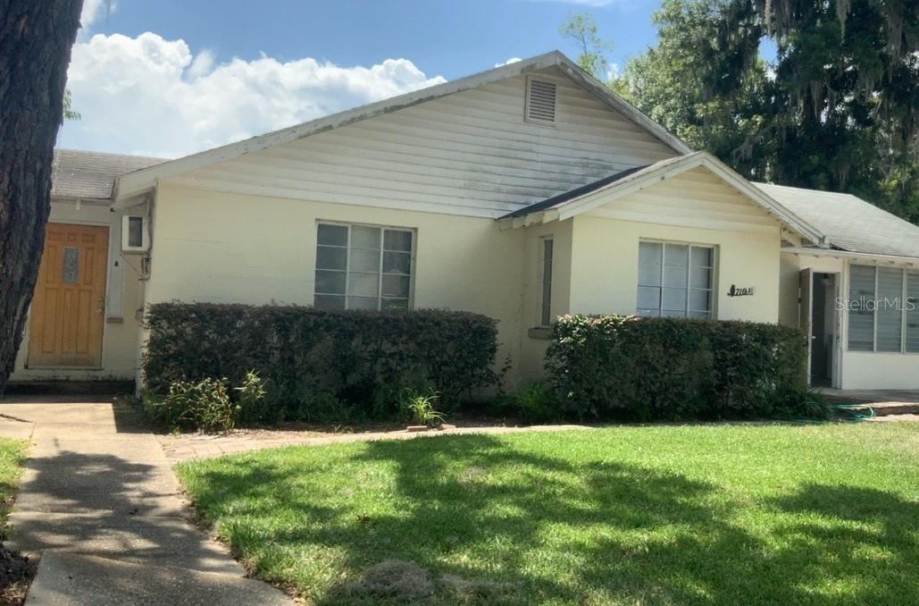 Check this beautiful opportunity and move in to create wonderful memories!
Come and see this property: spacious rooms, which have been well divided so that you and your family will have great comfort.