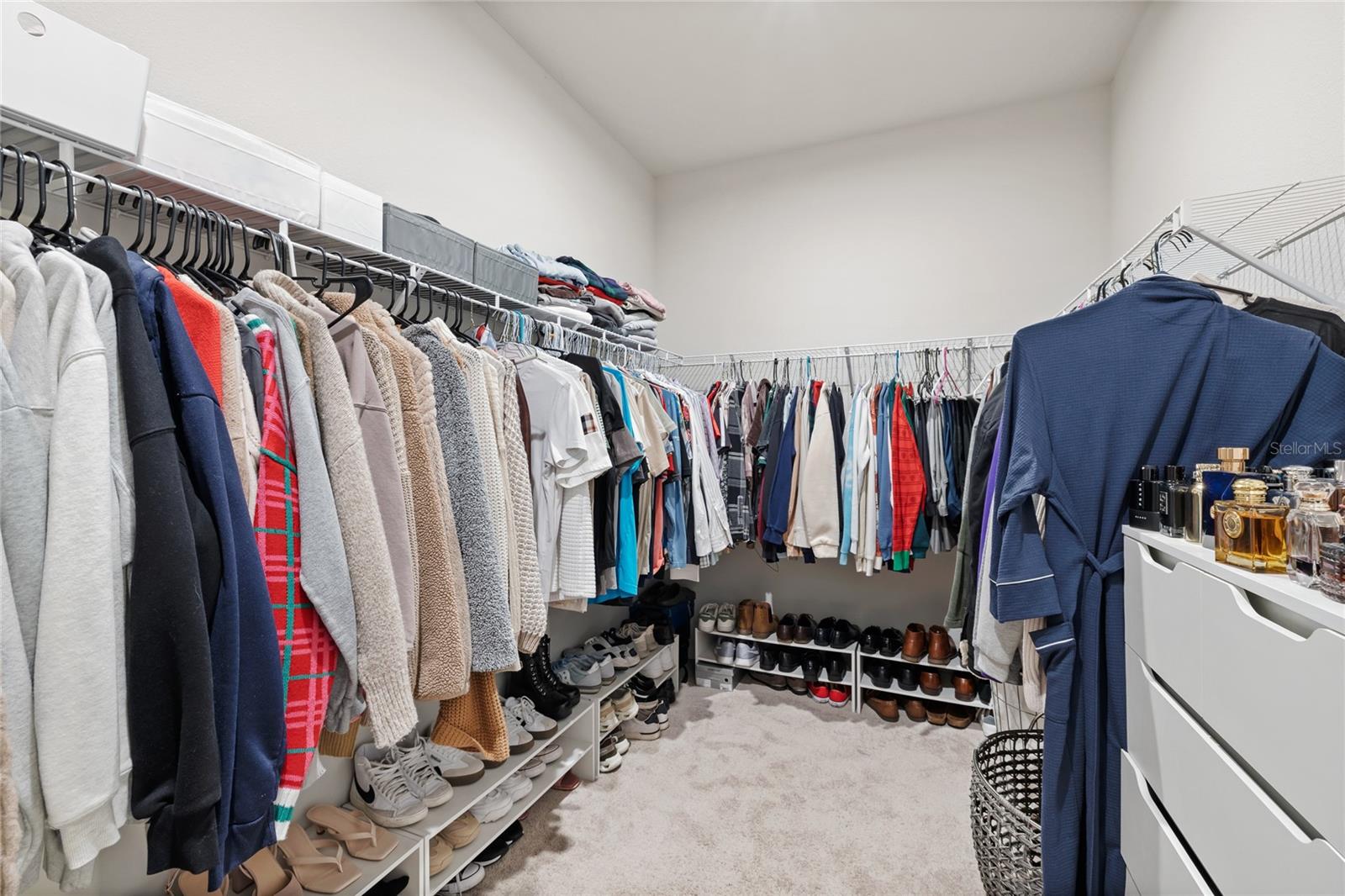 RIVERSIDE RESERVE - Residential