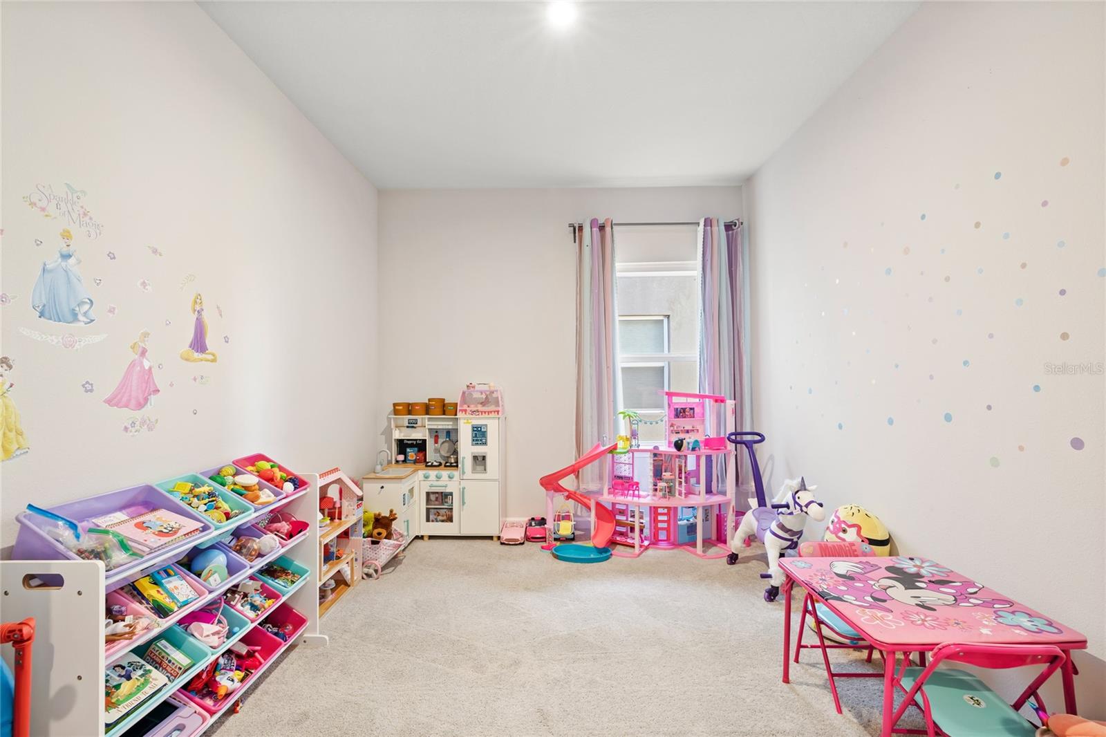 RIVERSIDE RESERVE - Residential