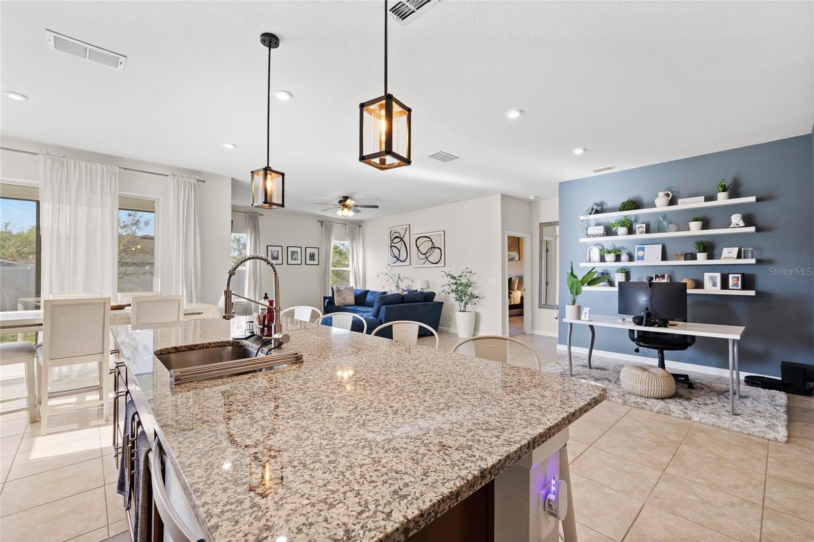 RIVERSIDE RESERVE - Residential