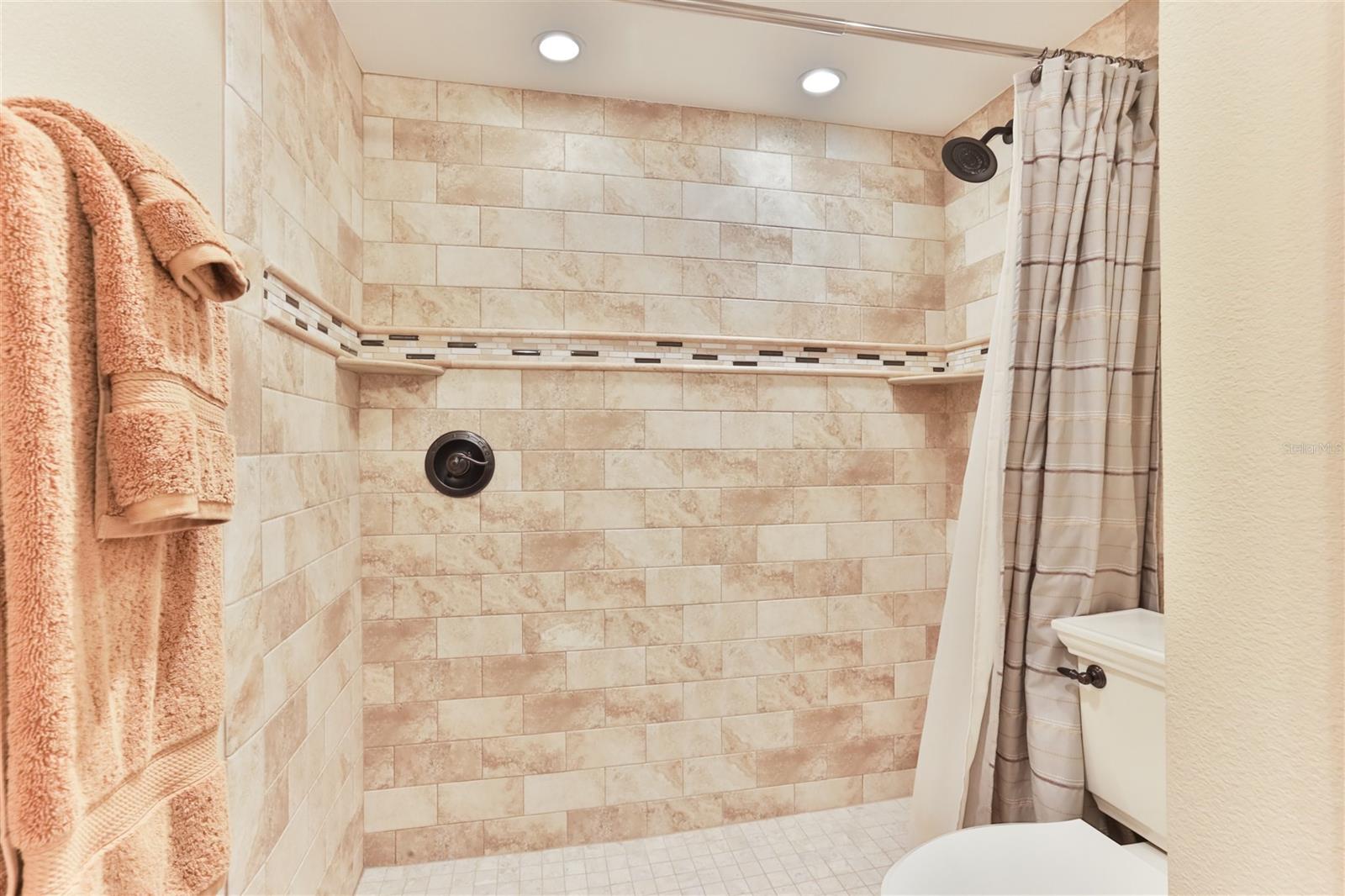 Seascape Towers Condo Ph 01 - Residential