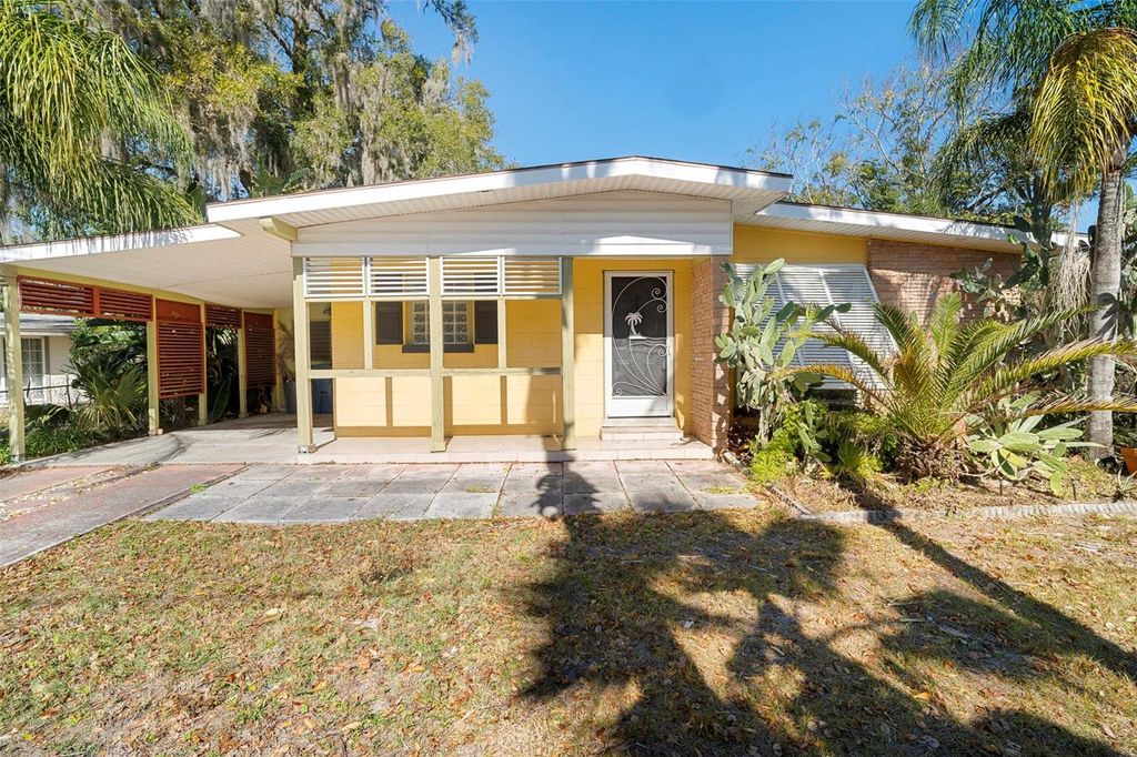 Photo of 205 E Kentucky Avenue, Deland, FL 32724 (MLS # V4946682)