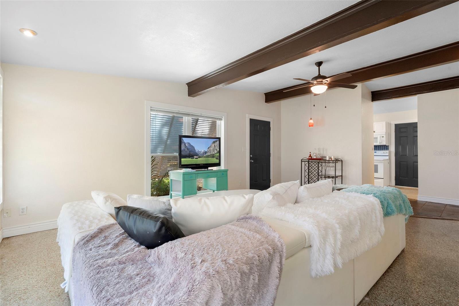 VALENCIA VILLAS - Residential