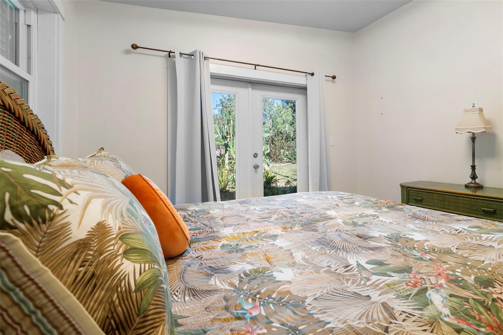 VALENCIA VILLAS - Residential