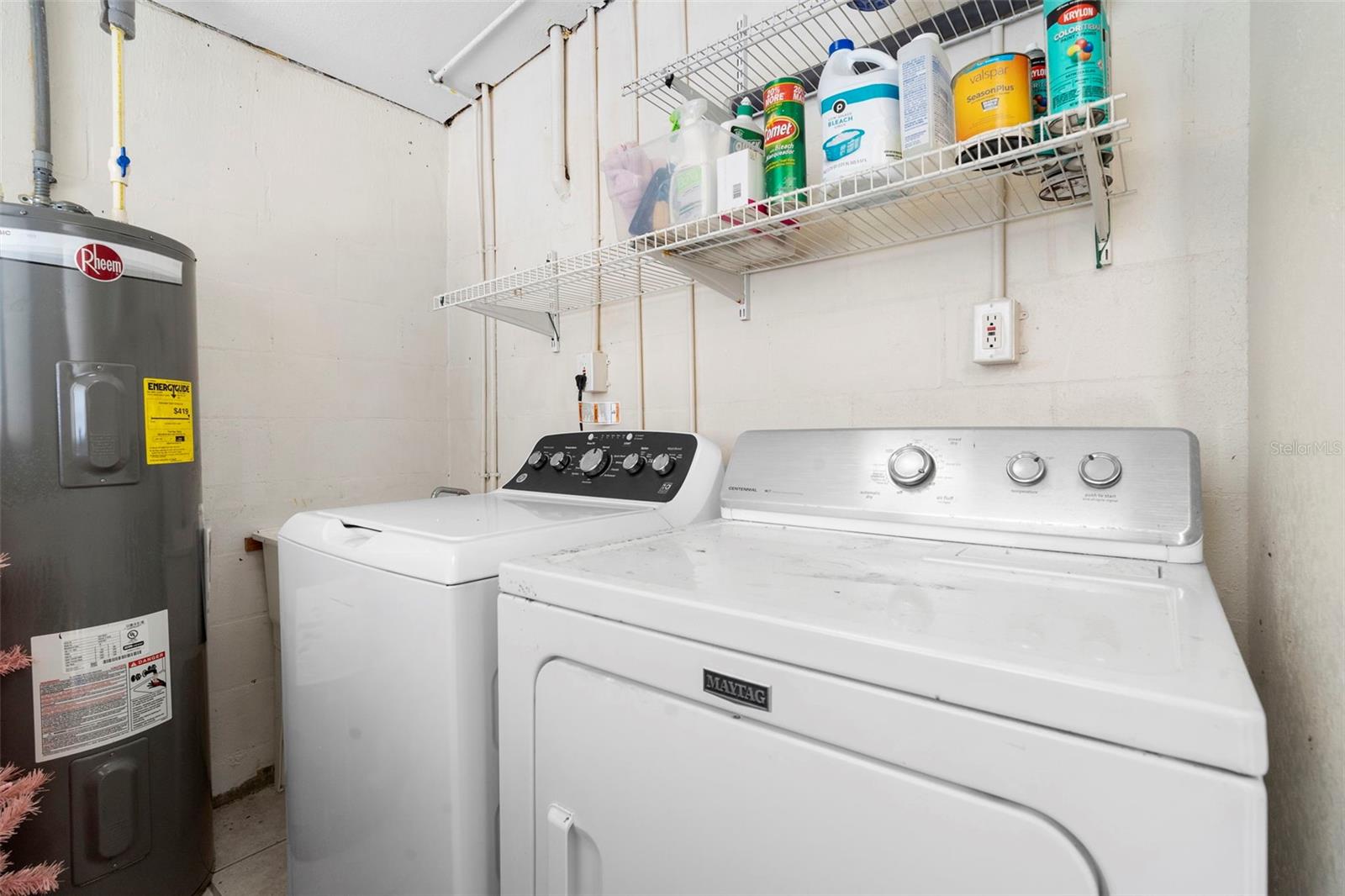 VALENCIA VILLAS - Residential