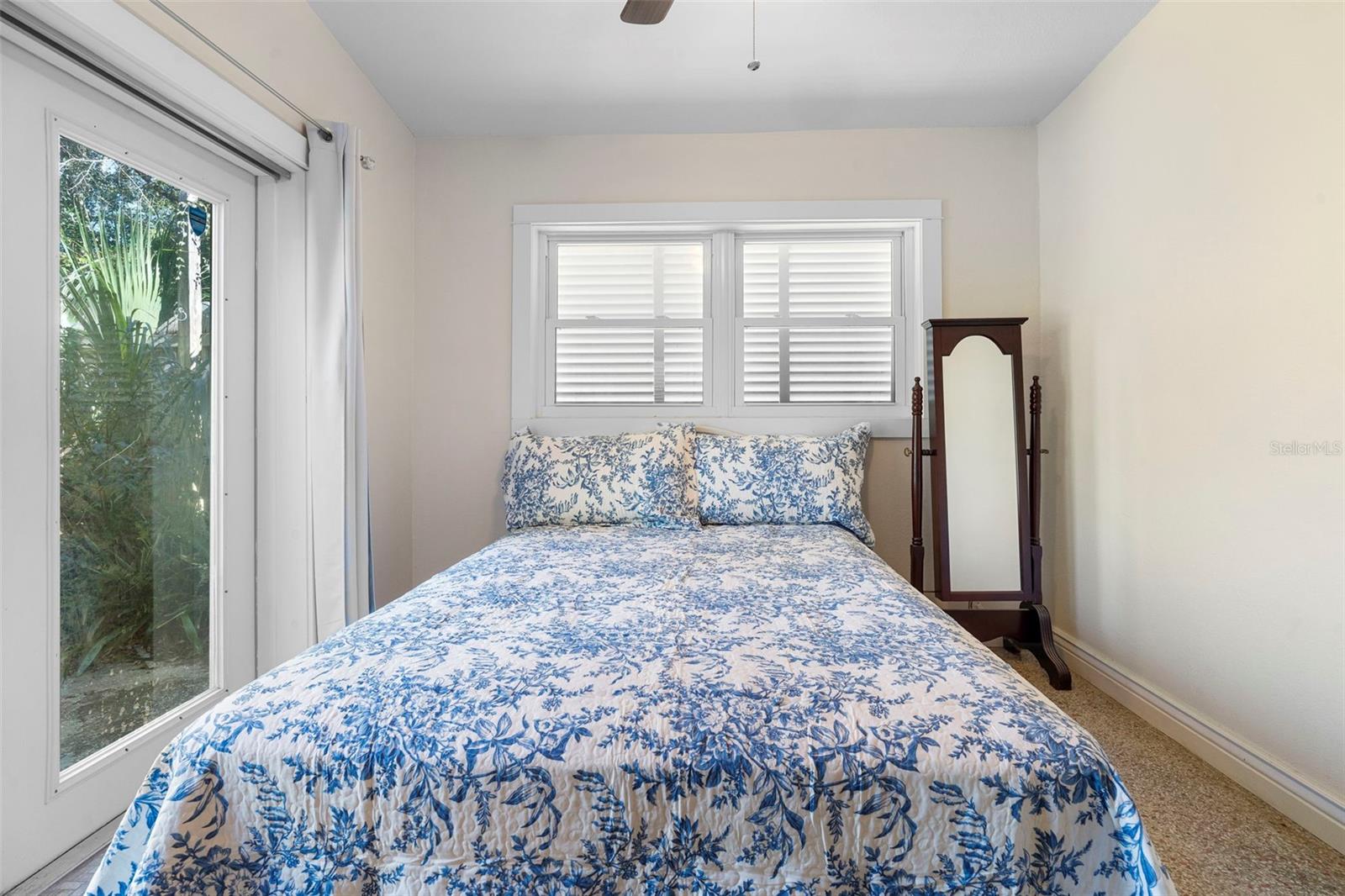 VALENCIA VILLAS - Residential