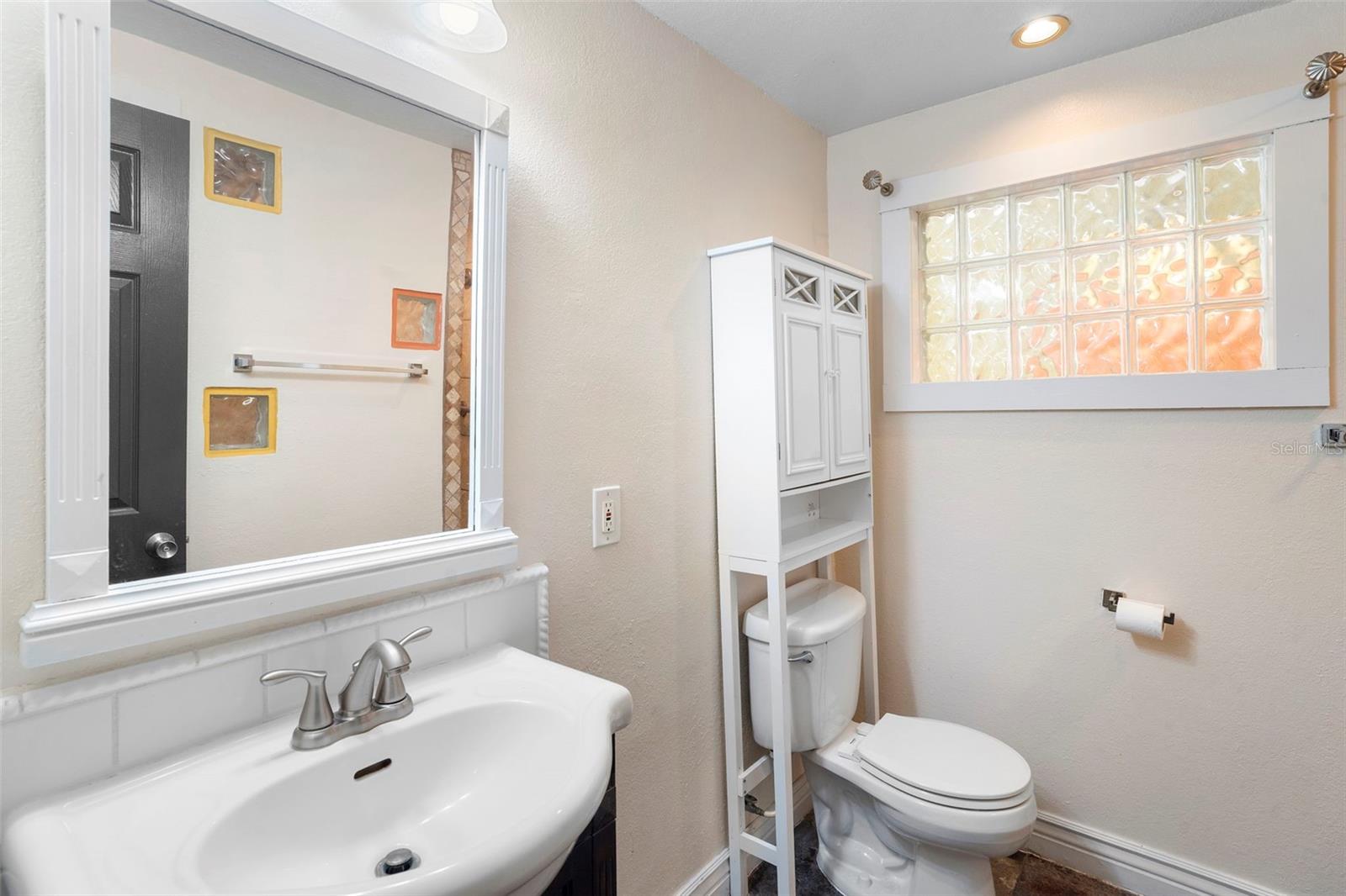 VALENCIA VILLAS - Residential