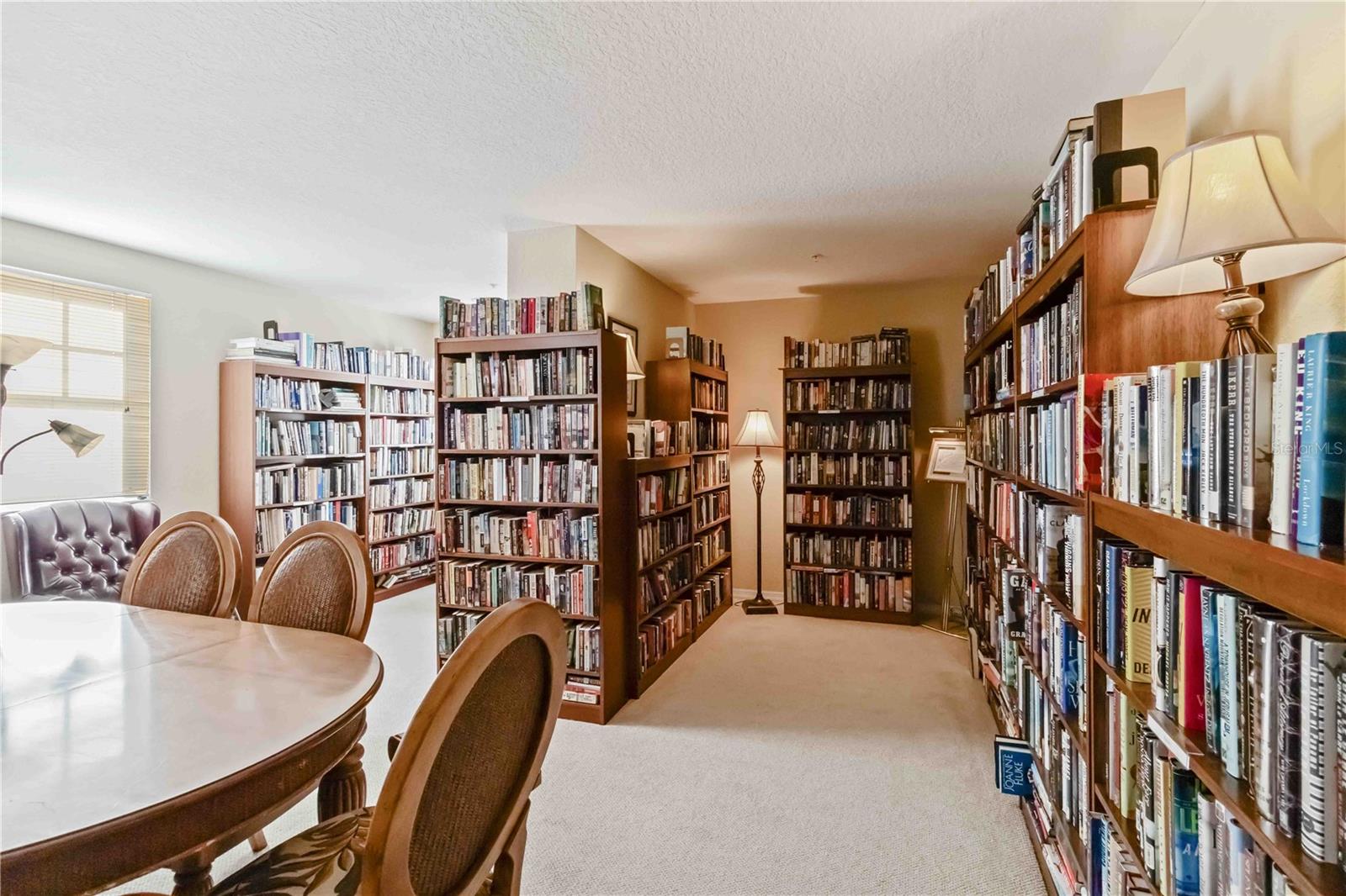 BROADWAY PROMENADE - Residential