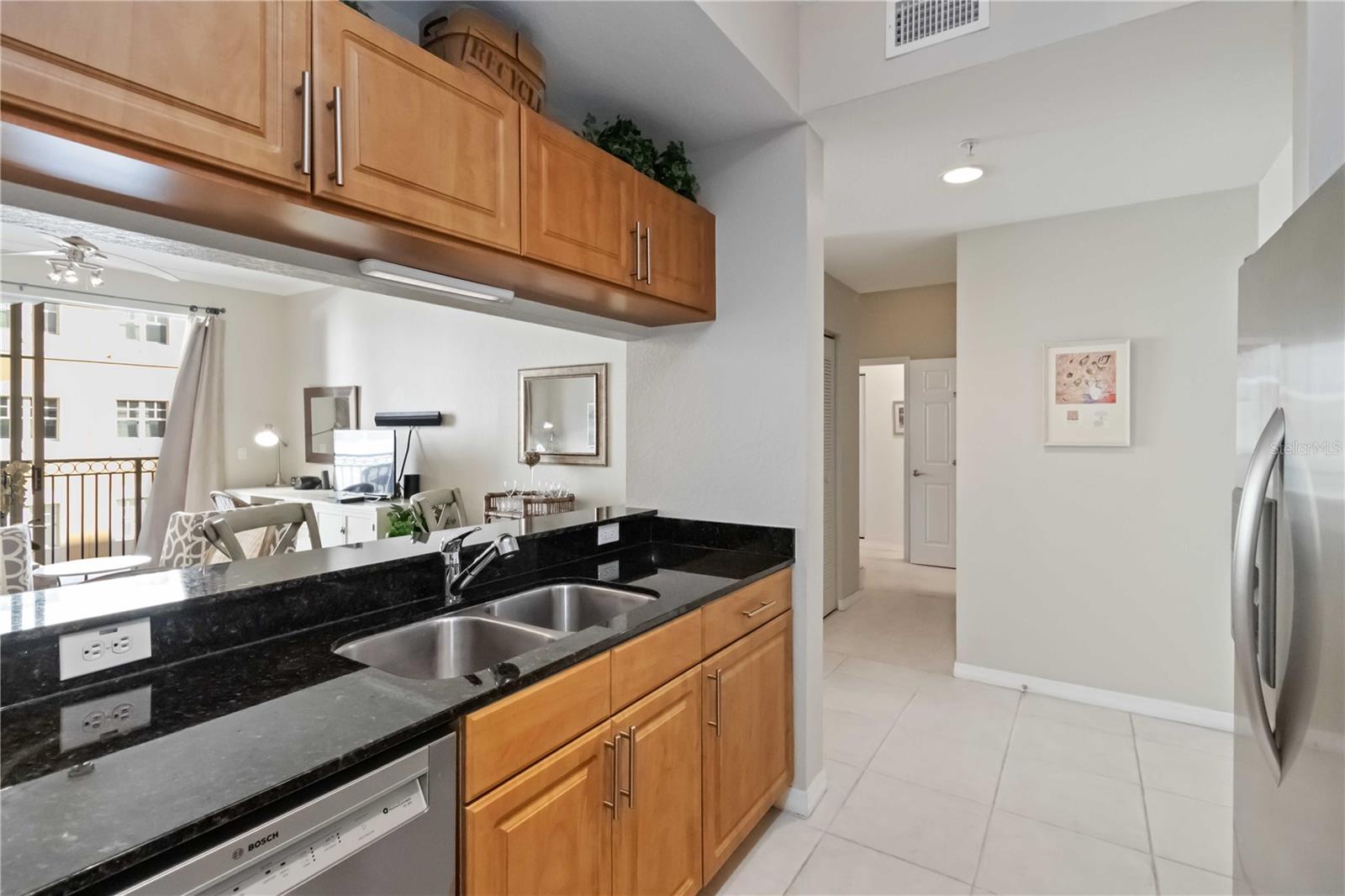 BROADWAY PROMENADE - Residential