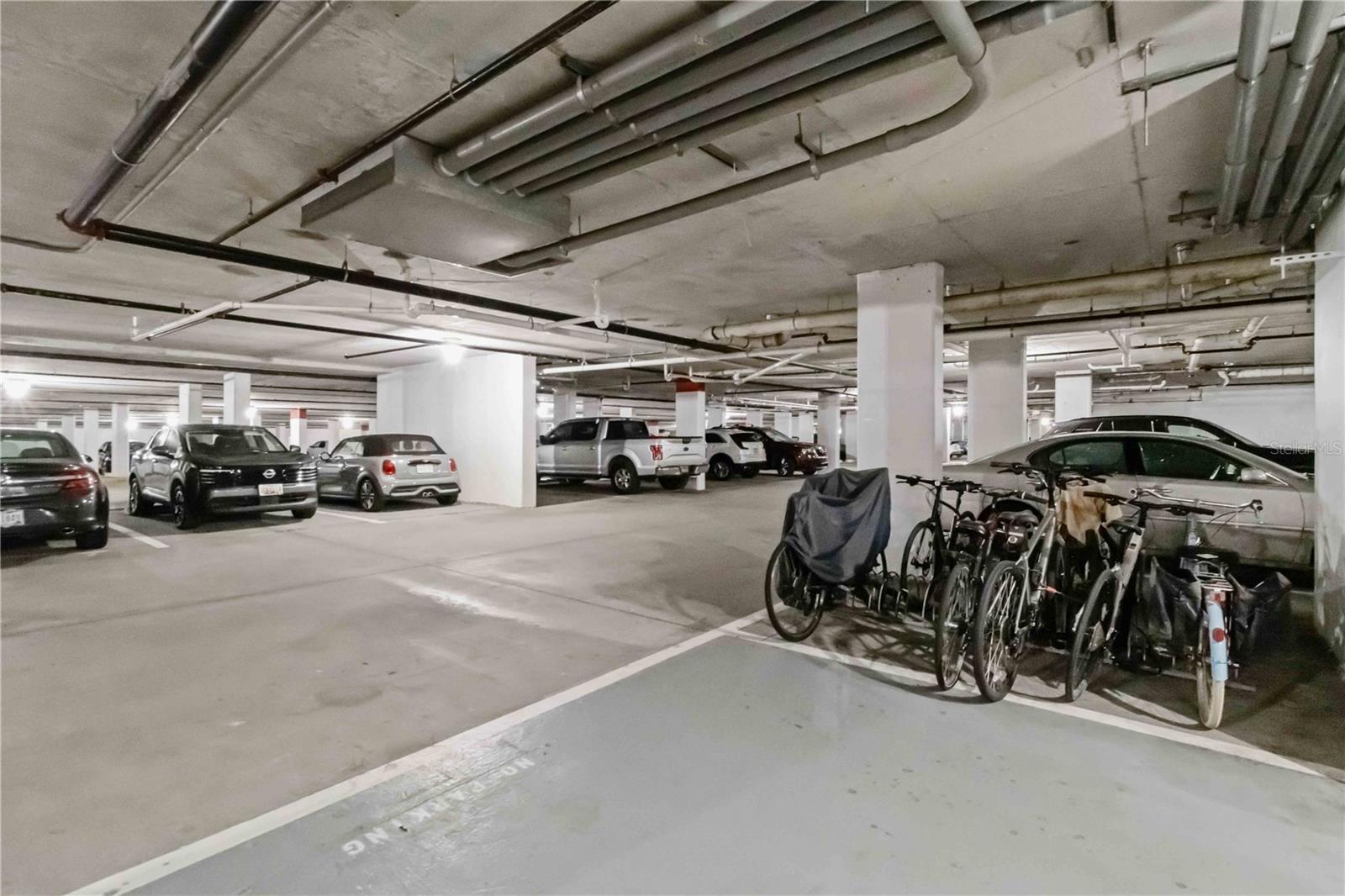 BROADWAY PROMENADE - Residential