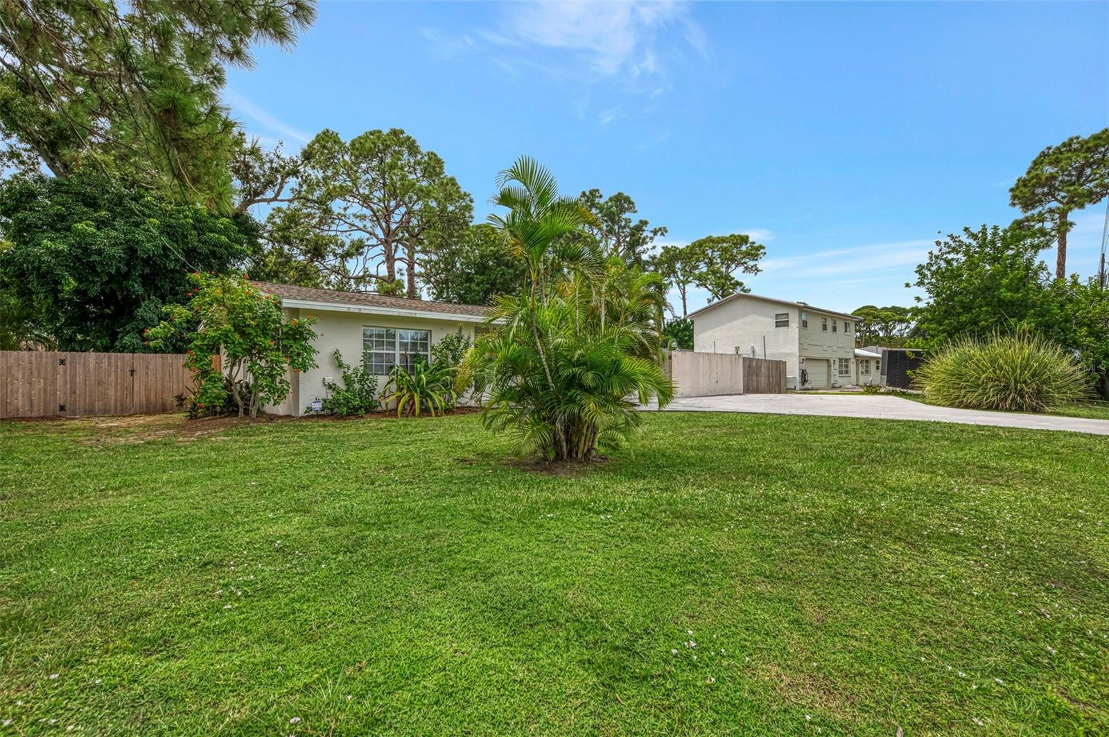 2136 BRUECKNER DRIVE
