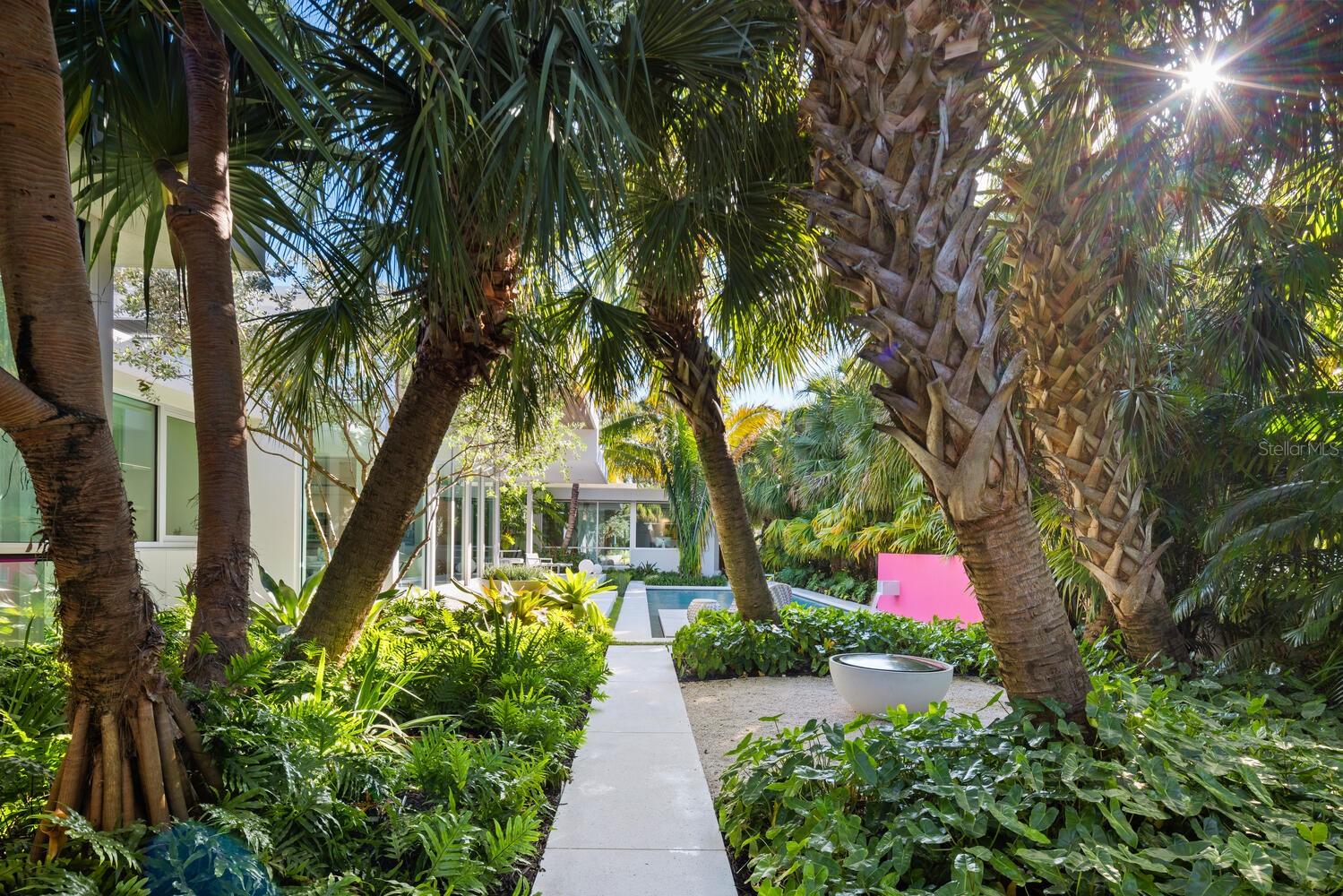 BUNGALOW HILL - Residential