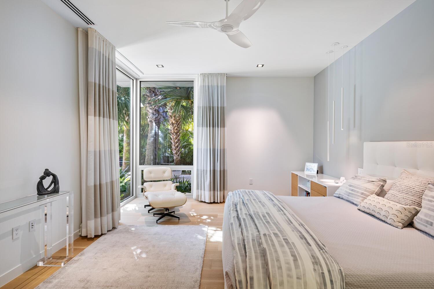 BUNGALOW HILL - Residential