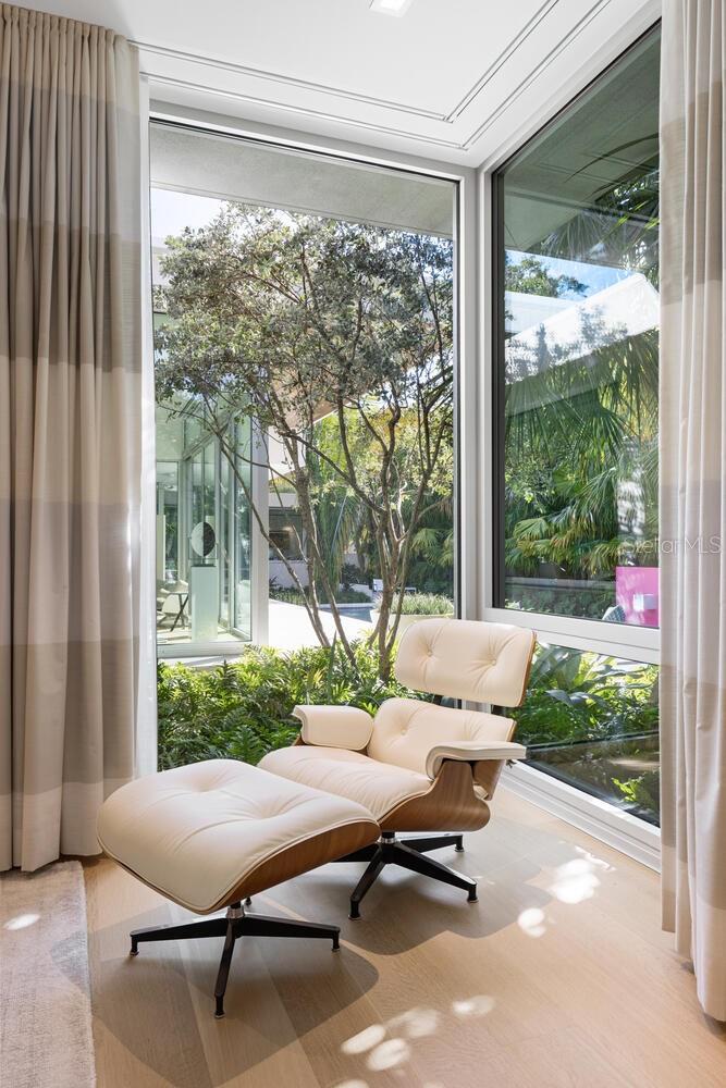 BUNGALOW HILL - Residential