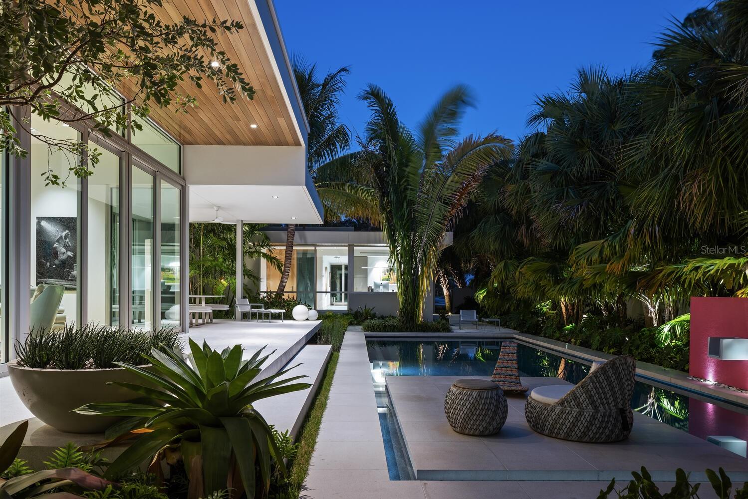 BUNGALOW HILL - Residential