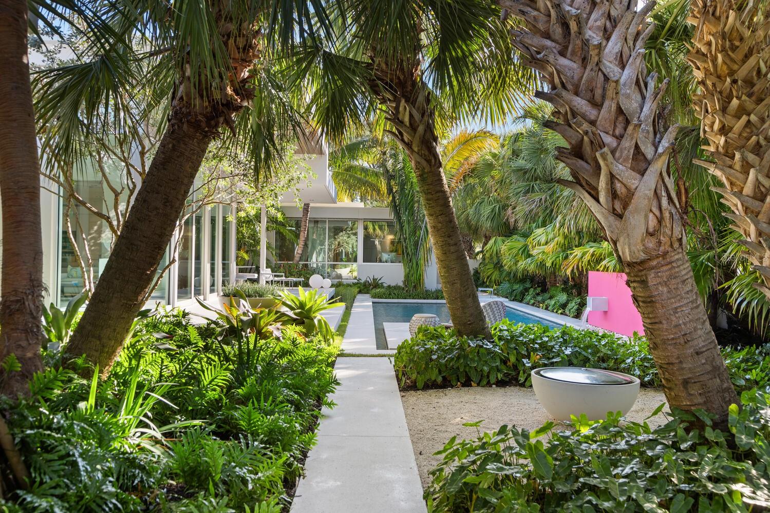 BUNGALOW HILL - Residential