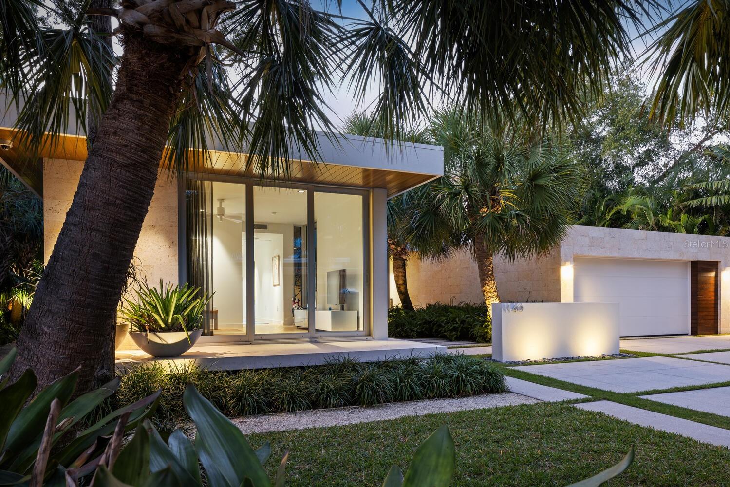 BUNGALOW HILL - Residential