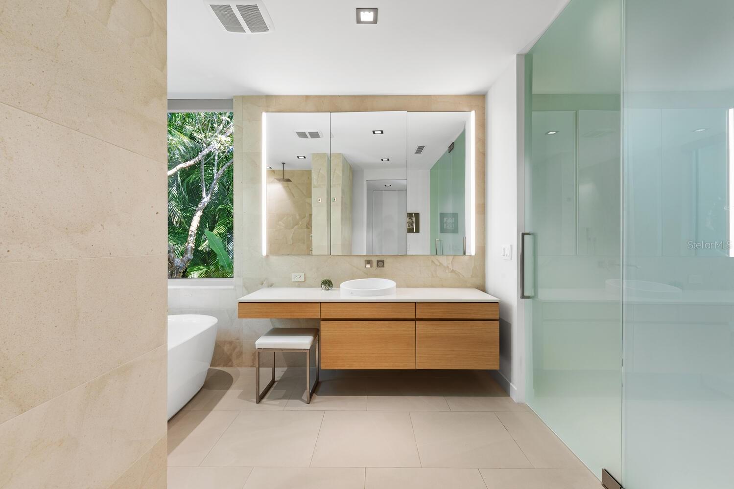 BUNGALOW HILL - Residential