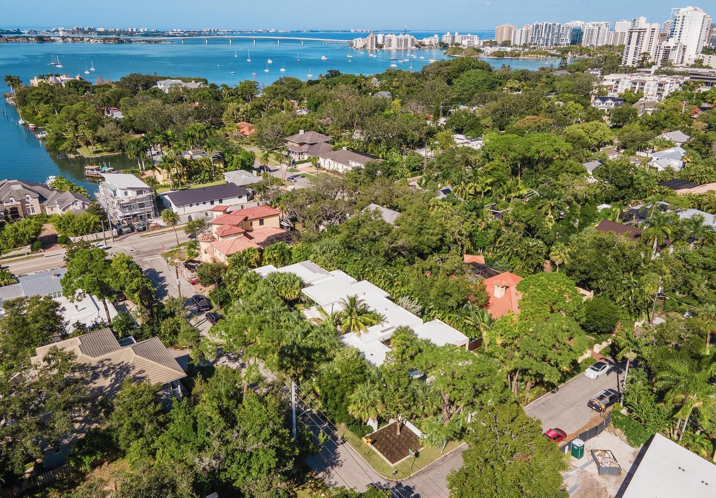 BUNGALOW HILL - Residential