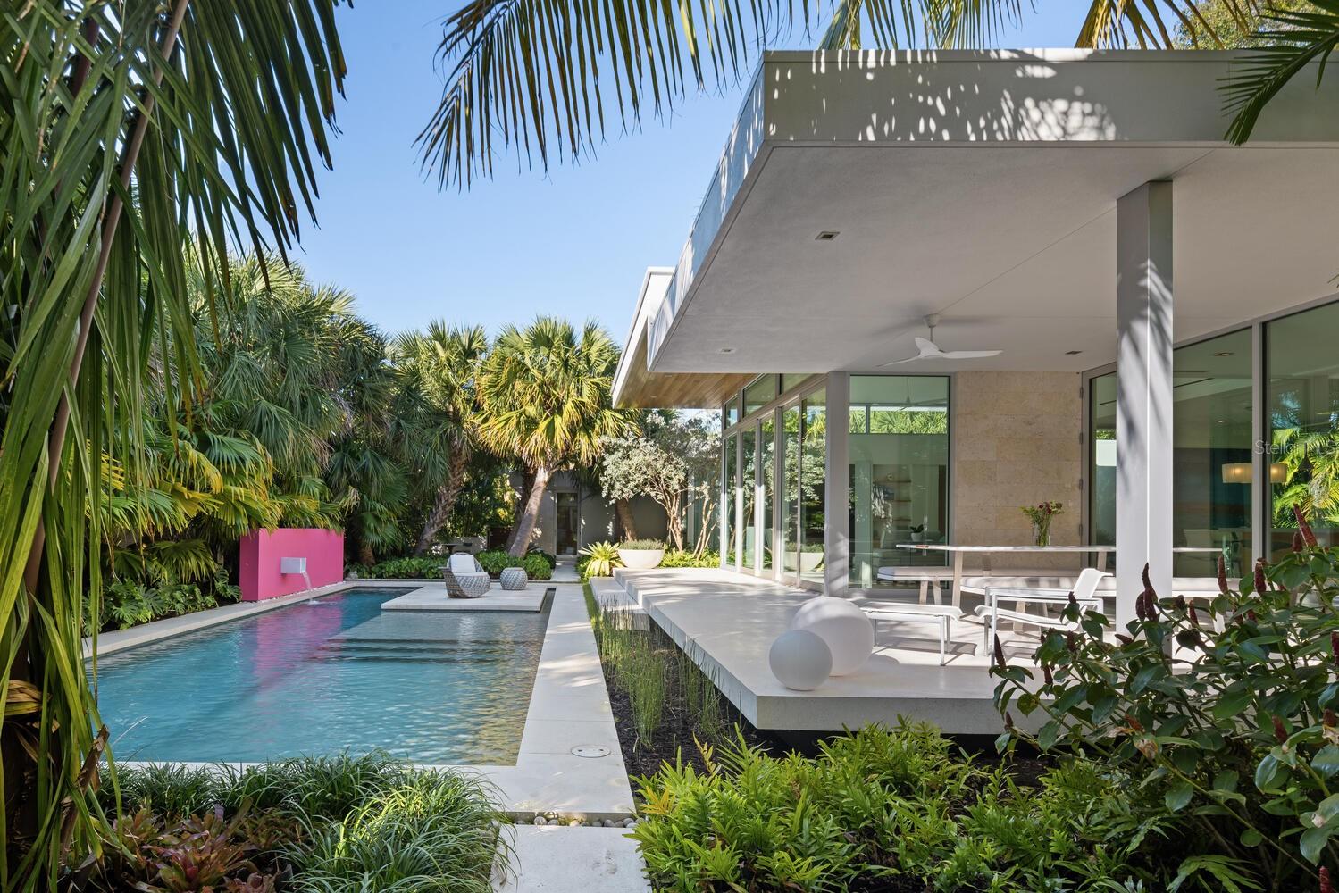 BUNGALOW HILL - Residential