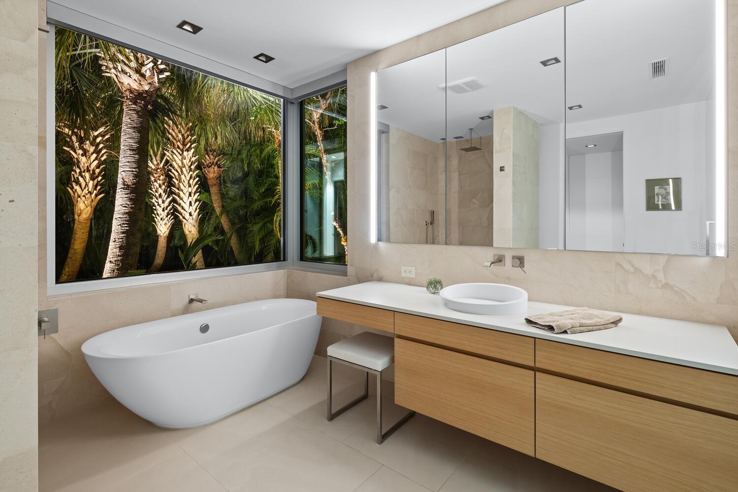 BUNGALOW HILL - Residential