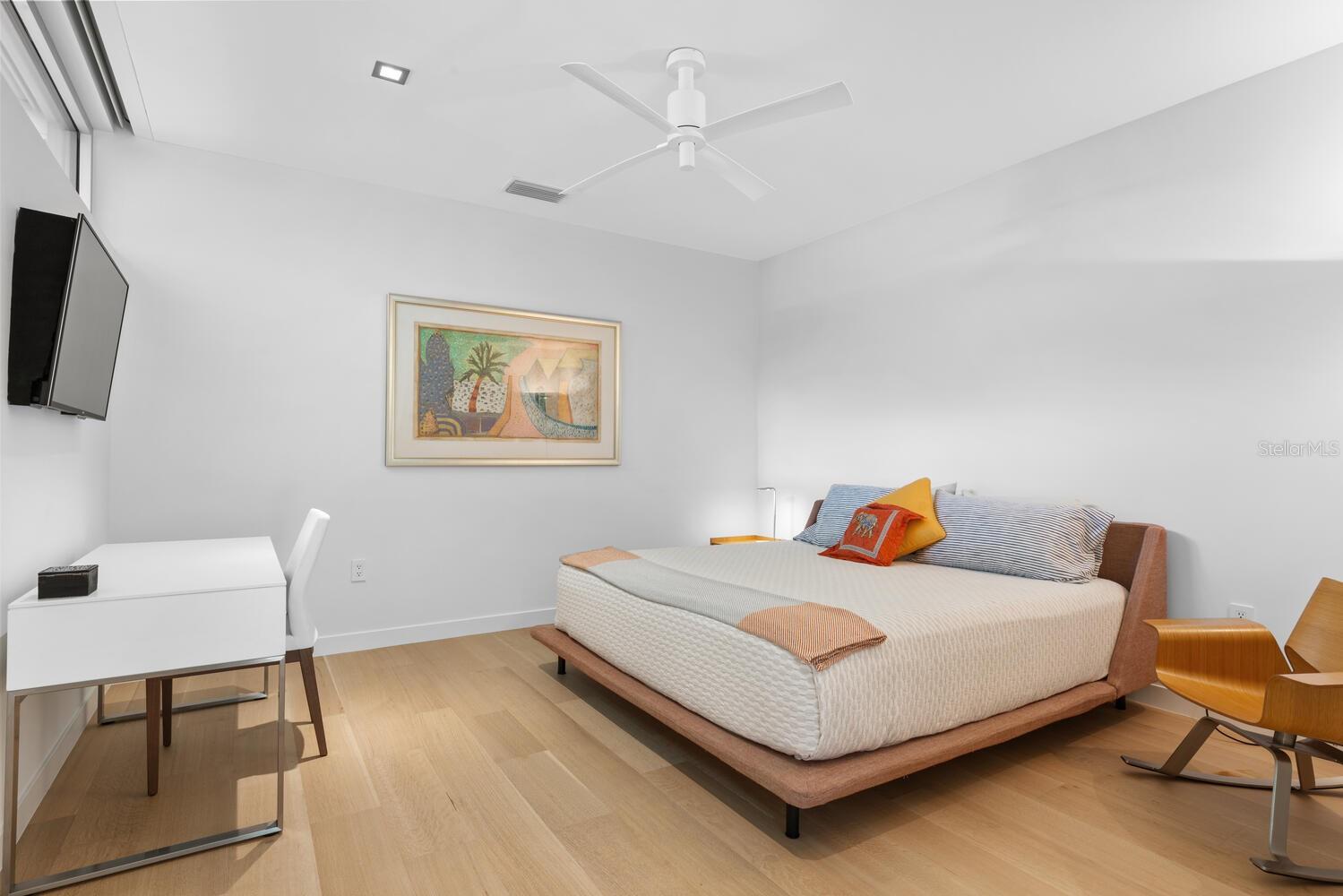 BUNGALOW HILL - Residential