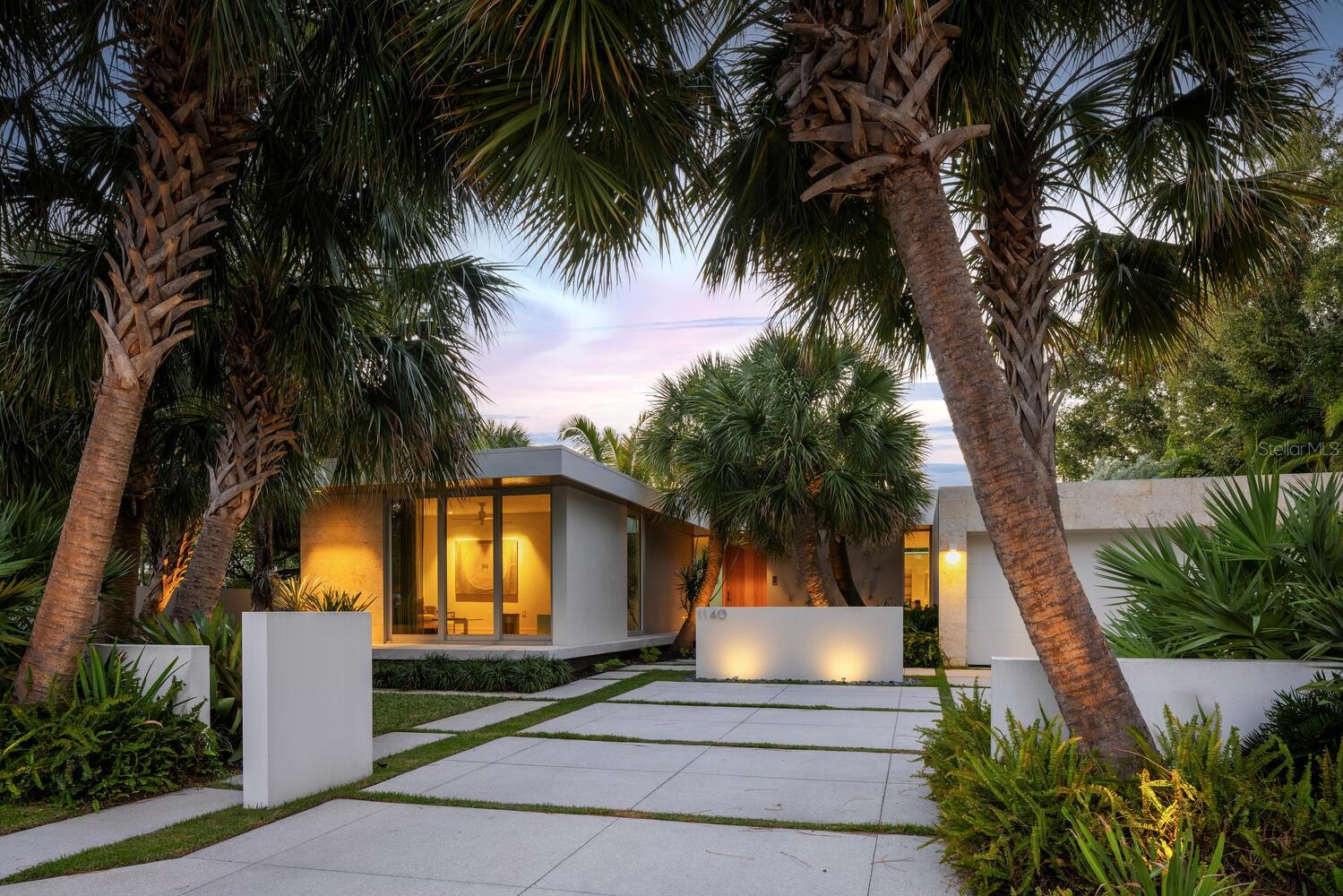 BUNGALOW HILL - Residential