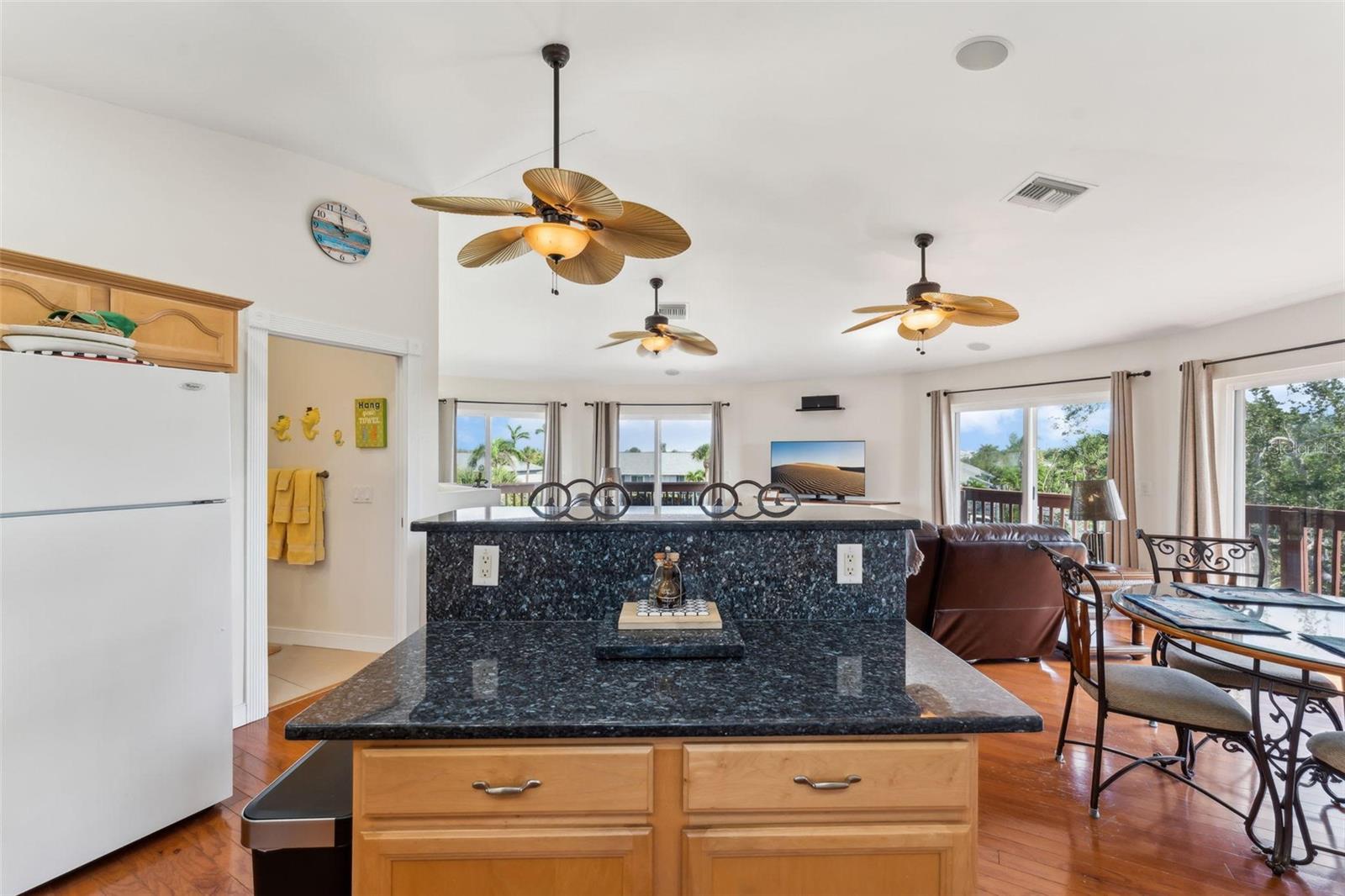 FOUR WINDS MARINA & TRAIL PARK - Residential