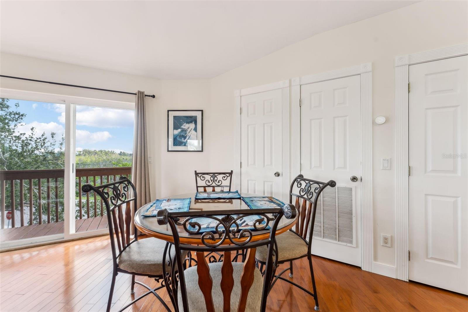 FOUR WINDS MARINA & TRAIL PARK - Residential